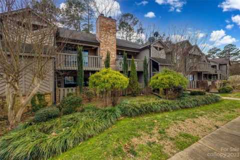 4156 Charlotte Highway sold home in Lake Wylie Woods, Lake Wylie, SC