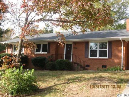 1822 Archwood Drive sold home in Kenwood Place, Gastonia, NC