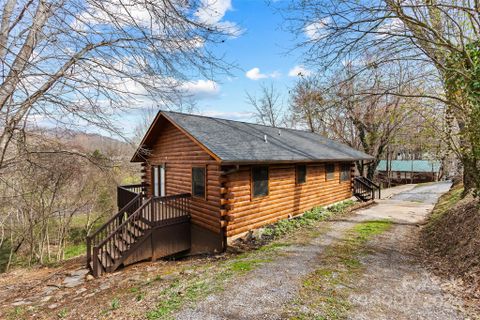 231 Cedarwood Drive sold home in Cedarwood, Waynesville, NC