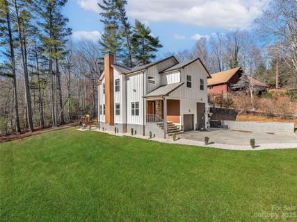 73 Beechwood Lakes Drive