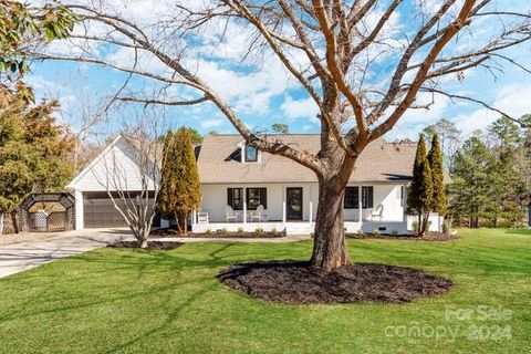 Previously sold for $700,000