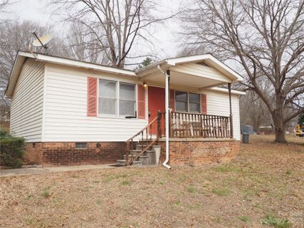 328 South Fork Meadows Drive sold home in Windsong Forest, Gastonia, NC