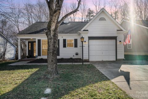 8530 Lockerbie Lane