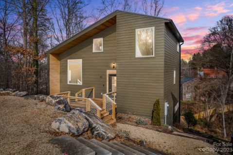43 Ruslan Drive