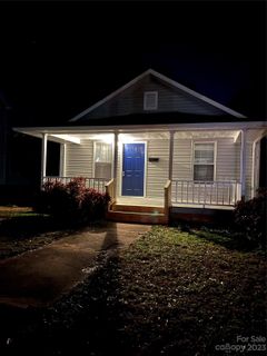 63 Nw Douglas Avenue sold home in Aurora Highlands, Concord, NC
