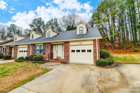 548 Camrose Circle