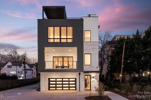 618 Queens Road