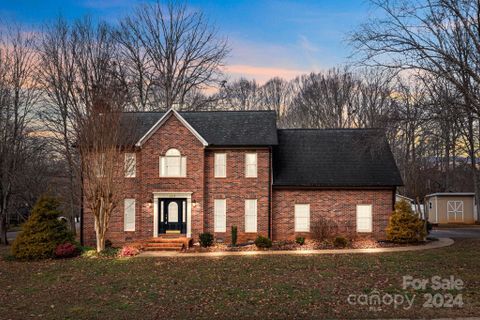 117 Dots Circle sold home in Western Hills, China Grove, NC