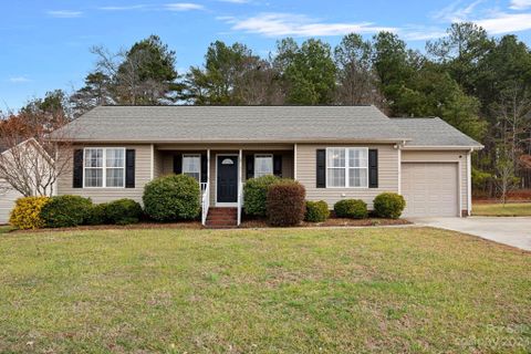 4133 Ringtail Court sold home in Raccoon Hollow, Concord, NC