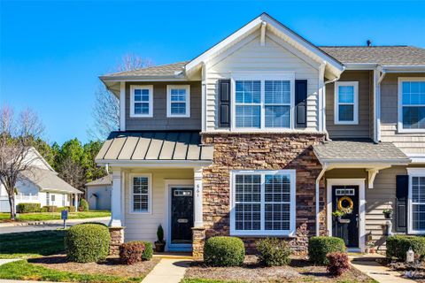 861 Lacebark Drive