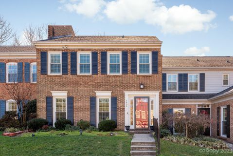 7404 Red Oak Lane