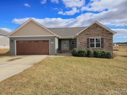 148 Greythorn Drive