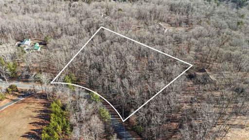 110 Winding Trail sold home in Oakridge Acres, Stanley, NC