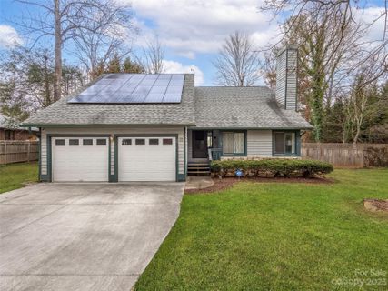 11 Golden Oaks Lane
