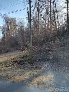 12a Nw 35th Avenue sold home in Pitts Park, Hickory, NC