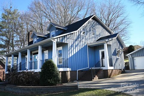 215 32nd Avenue sold home in W L Mitchell Estate, Hickory, NC