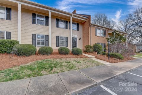 6867 Dumbarton Drive