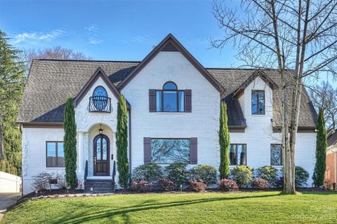 2138 Hastings Drive