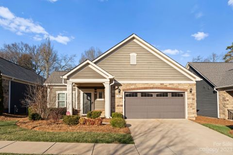 7913 Parknoll Drive sold home in The Courtyards of Huntersville, Huntersville, NC