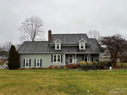 838 Deerfield Drive