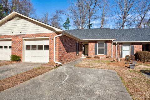 544 Camrose Circle