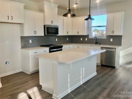 2717 Texana Court 326/Briana Craftsman End