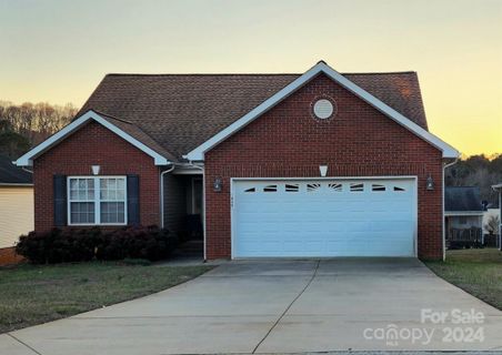 1605 Mayfair Drive sold home in Mayfair, Conover, NC
