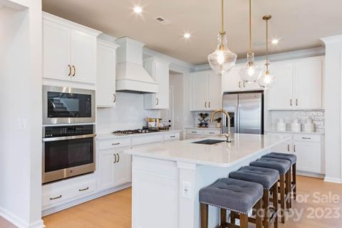 118 Hadley Court sold home in Eckley, Mooresville, NC