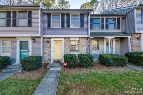 1231 Scaleybark Road B