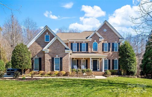 1341 Waynewood Drive