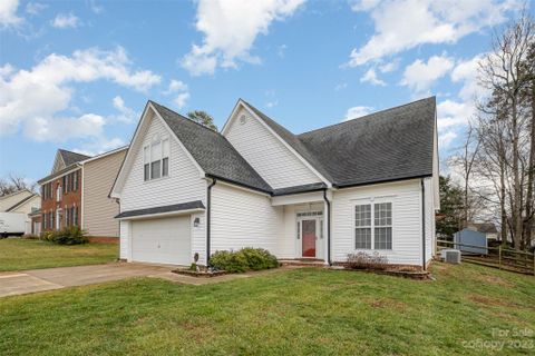 4261 Deacon Court
