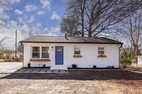 407 Telegraph Drive sold home in Charleston, Gastonia, NC