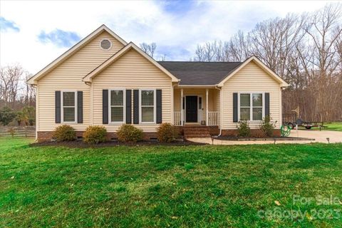 1440 Dove Landing Road sold home in Gray Dove Landing, York, SC