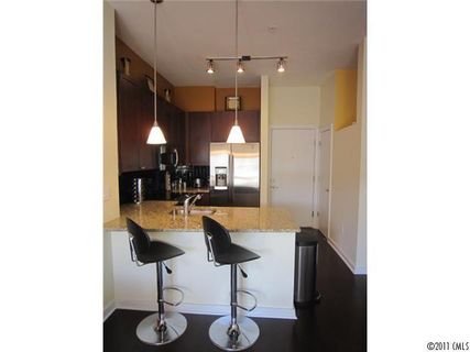 525 E 6th Street 420