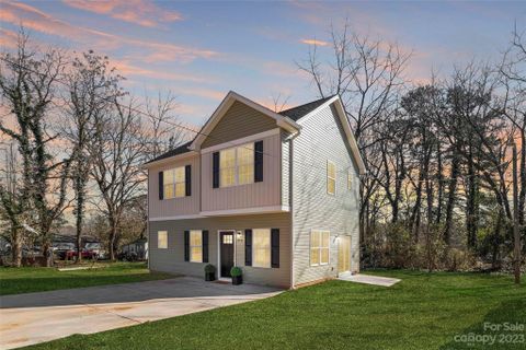 5501 Howard Street sold home in Mallard Creek Estates, Charlotte, NC