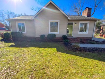 7506 Bradgate Road