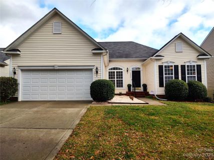 2527 Bethesda Oaks Drive