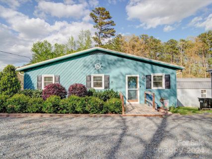 10360 Sycamore Road sold home in Country Club Estates, Norwood, NC