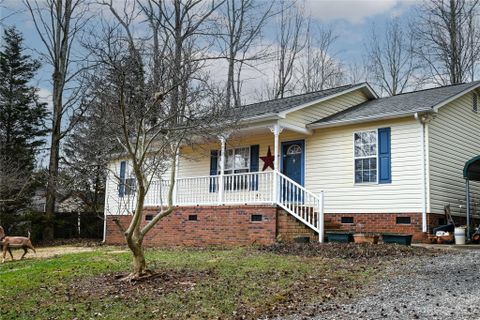 2965 Greenleaf Road sold home in Heron Creek, Clover, SC