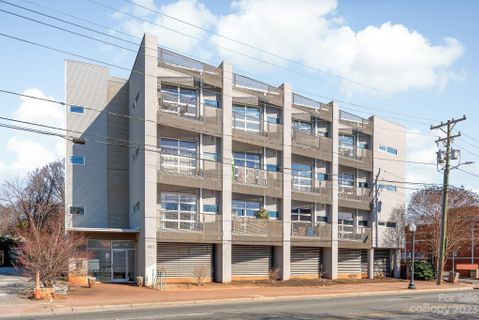 1611 Central Avenue 202