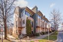 672 Garden District Drive sold home in Charlotte, SC