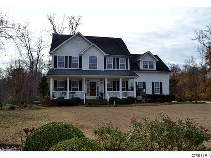 2220 Drawbridge Court