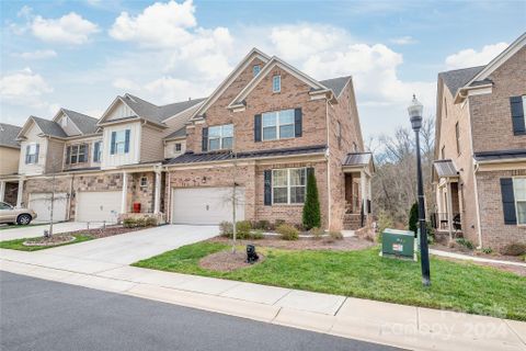 3083 Hartson Pointe Drive