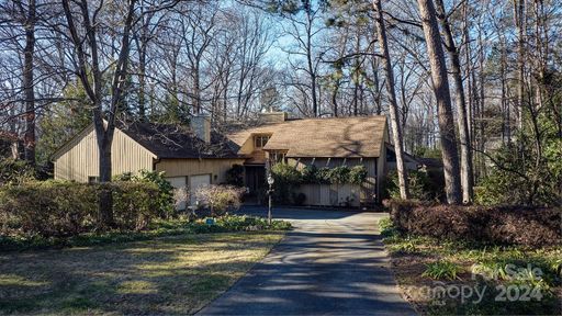 51 Fairway Ridge