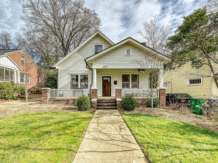 823 Lexington Avenue