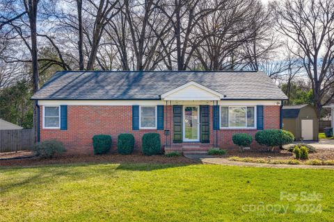 1200 E Woodlawn Road