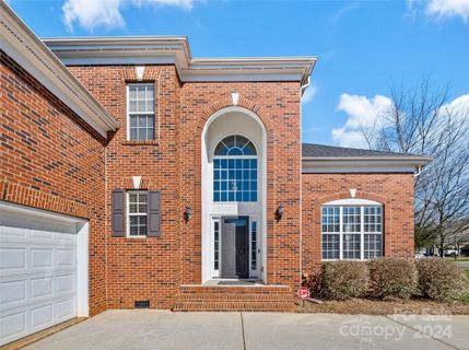 8503 Enfield Court