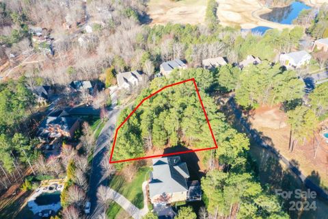 2049 Lake Forest Drive