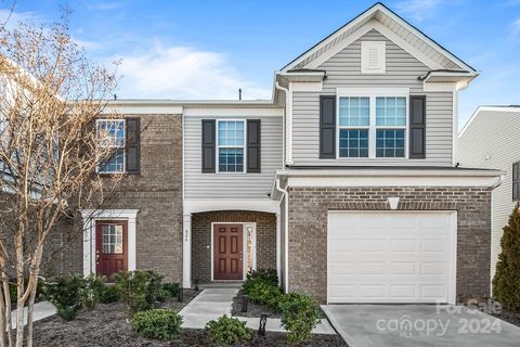824 Canoe Song Road