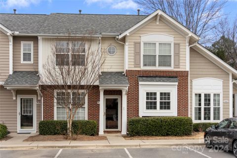 918 Azurine Circle